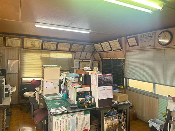 事務所内部