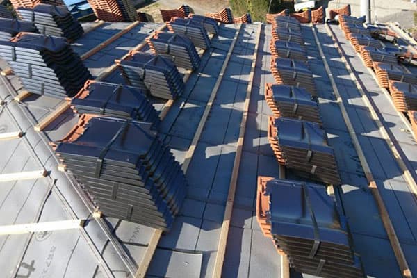 瓦の葺き替え工事