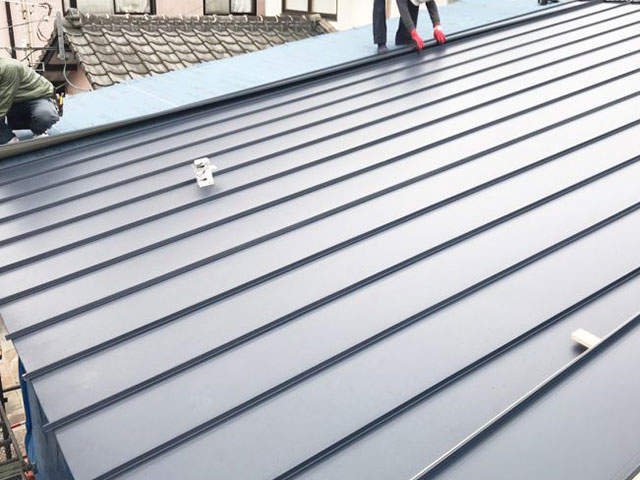 屋根のカバー工法とは？