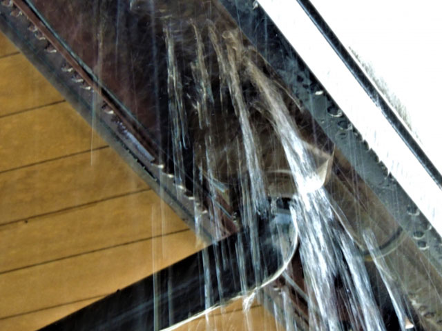 雨漏りはなぜ起こるの？